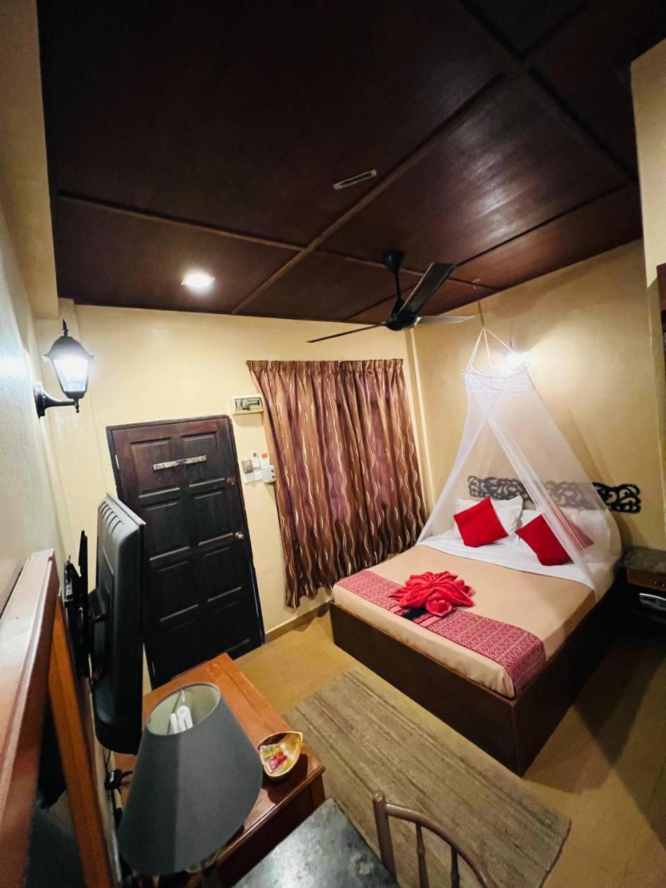 Ombak Dive Resort Perhentian Island Pulau Perhentian Kecil Buitenkant foto